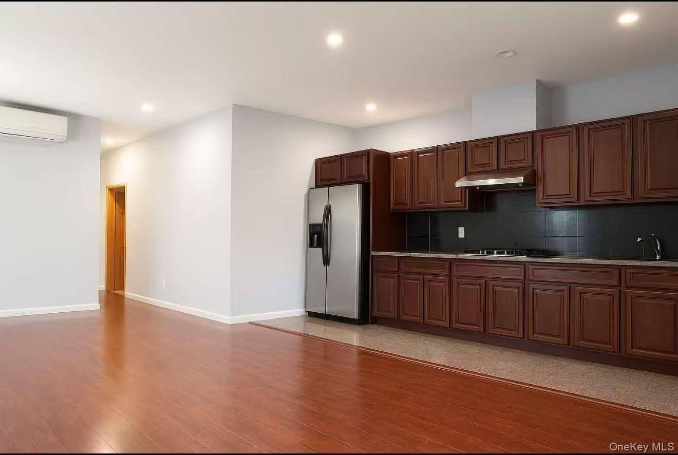 213-58 35 ave