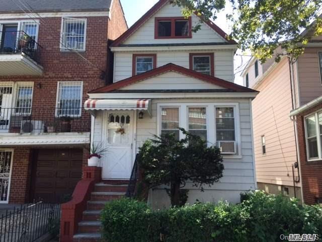 Dongan Avenue 1st Fl, Elmhurst, Queens, NY - 1 Bedrooms  
1 Bathrooms  
3 Rooms - 