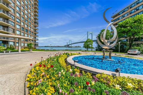 Photo for 166-25 Powells Cove Boulevard 4M