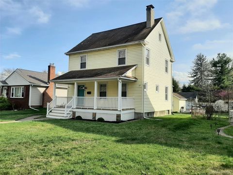 Photo of 309 Hooker Avenue, Poughkeepsie, NY 12603 (MLS # 986227)