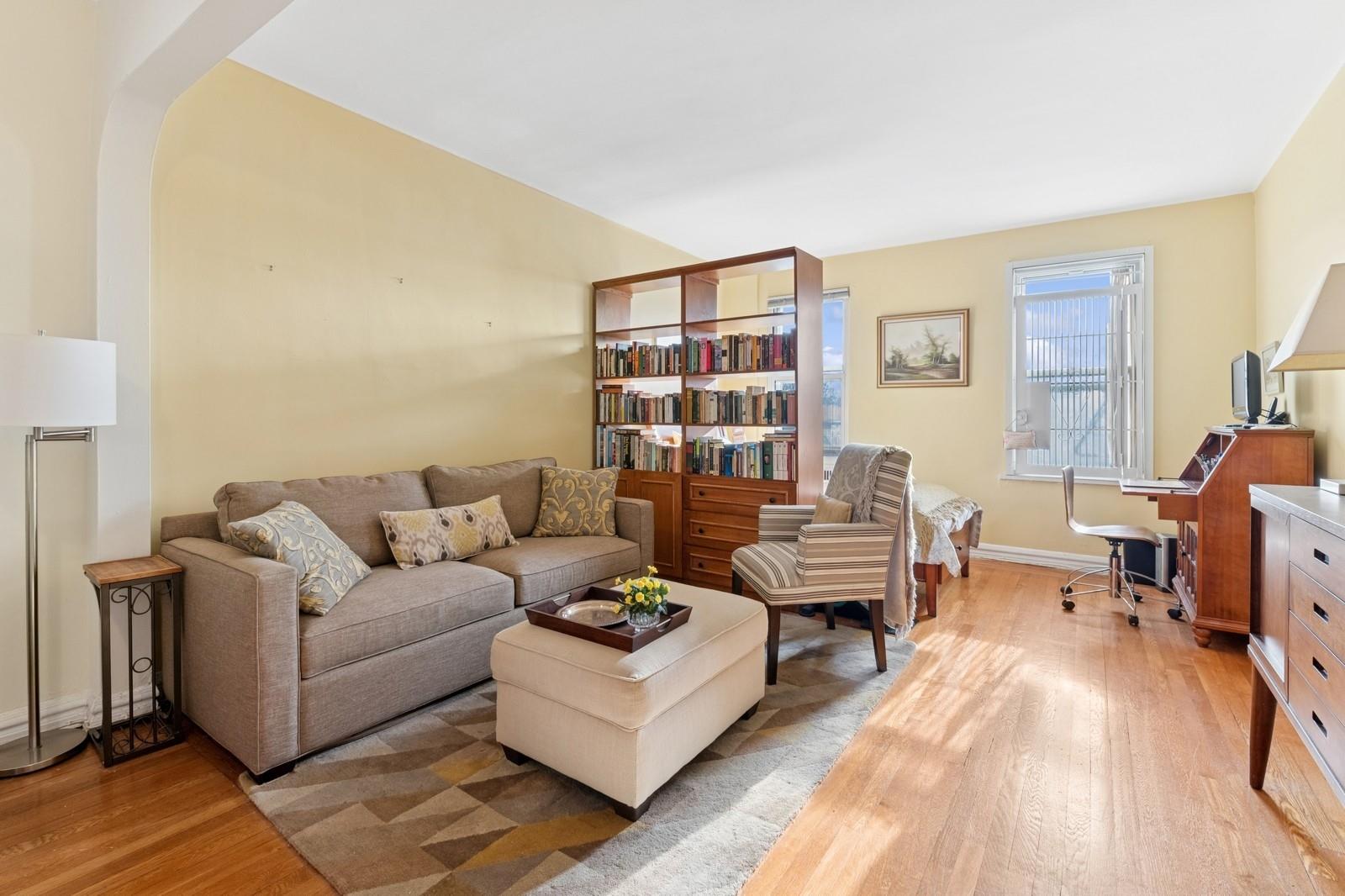 75-40 Austin Street #5ER, Forest Hills, New York image 3