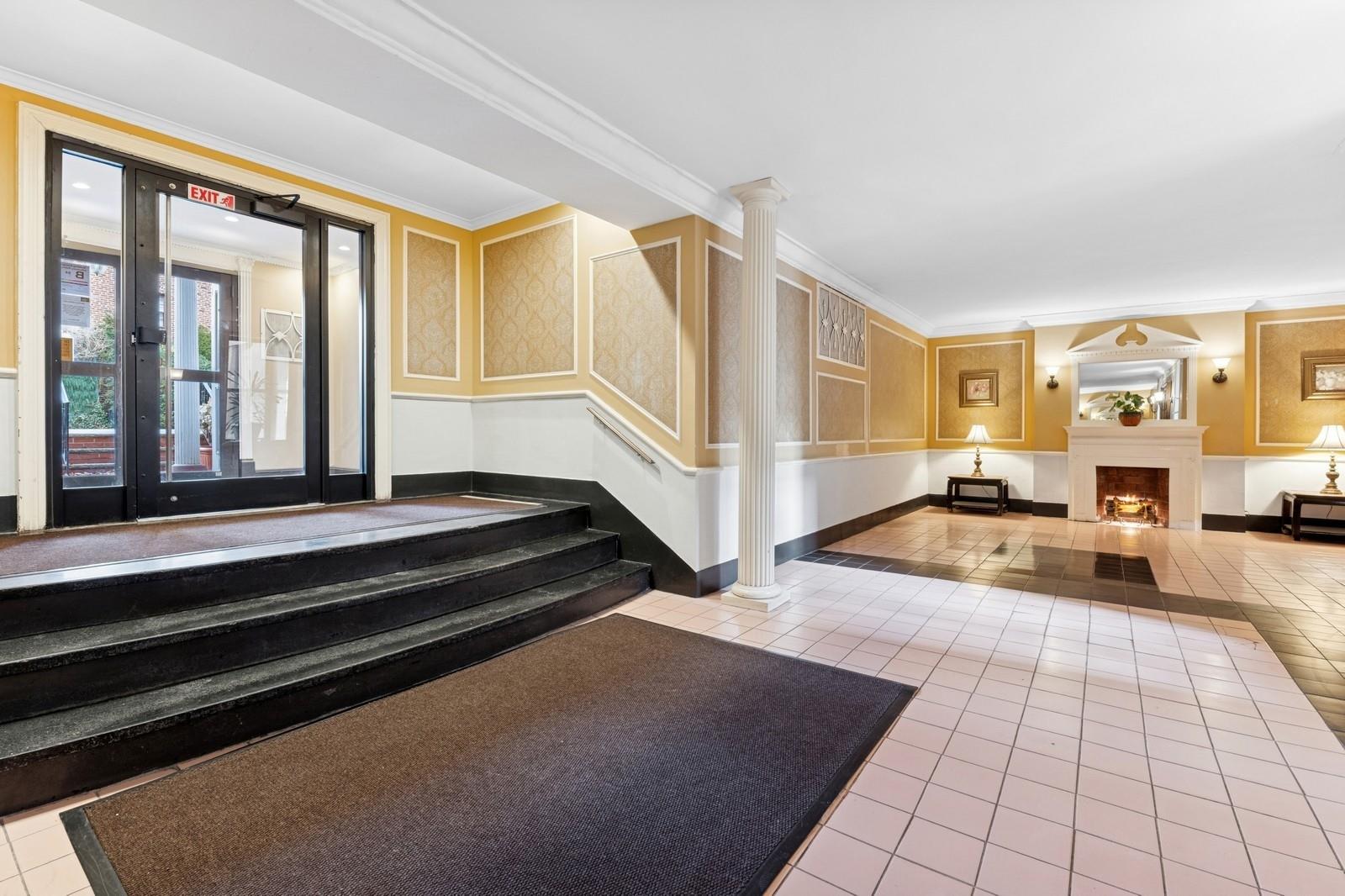 75-40 Austin Street #5ER, Forest Hills, New York image 11