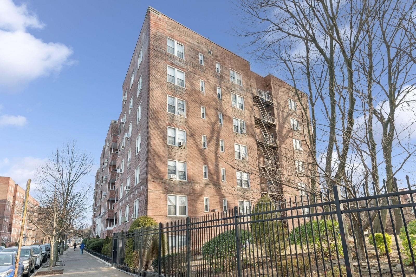 75-40 Austin Street #5ER, Forest Hills, New York image 12