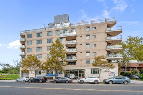 Photo of 132-29 Blossom Avenue #4H, Flushing, NY 11355 (MLS # 1063869)