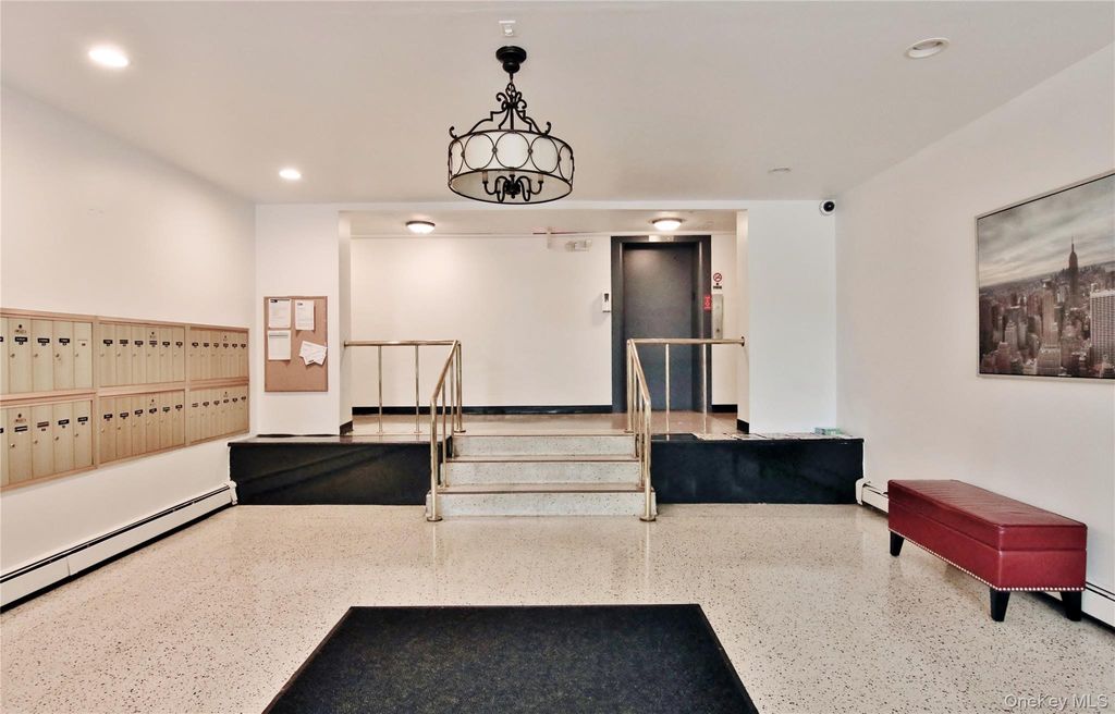 Photo of 510 Midland Avenue #1A, Yonkers, NY 10704 (MLS # 1028001)