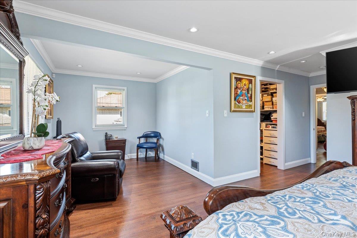 North Woodmere, New York 11581, United States, 3 Bedrooms Bedrooms, ,3 BathroomsBathrooms,Residential,Active,162815