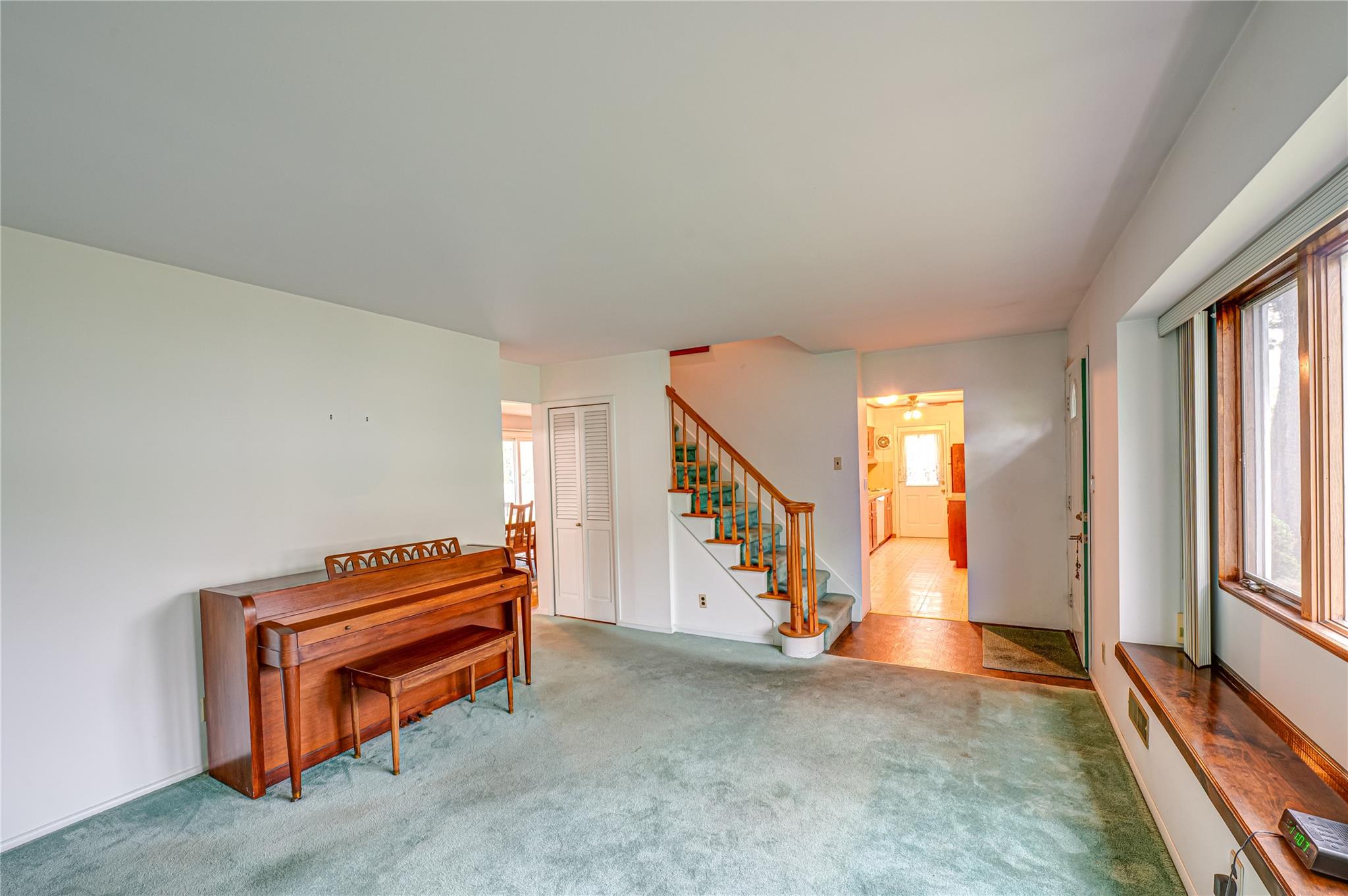 48 Crocus Lane, Commack, New York image 5