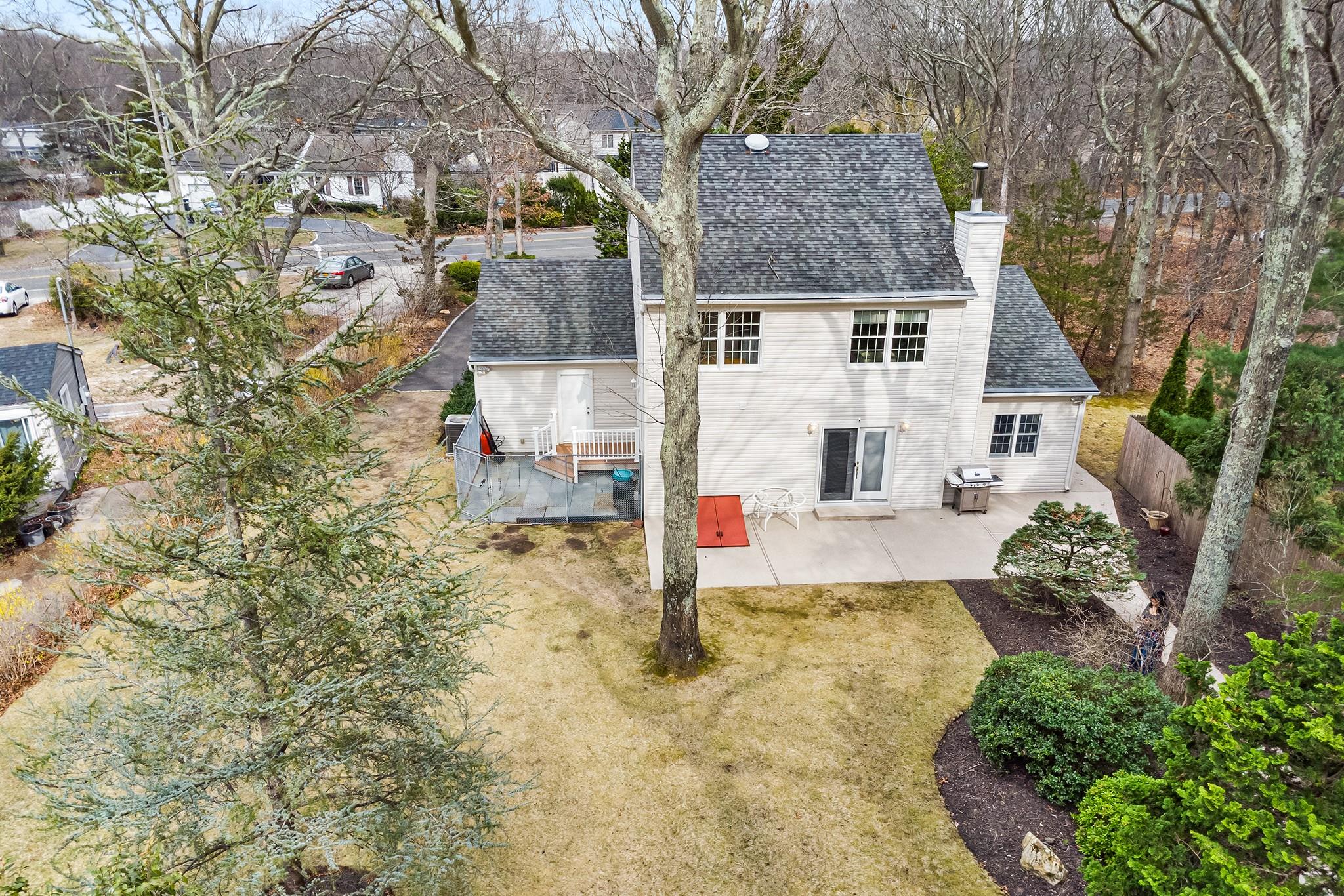 104 Horseblock Road, Centereach, New York image 31