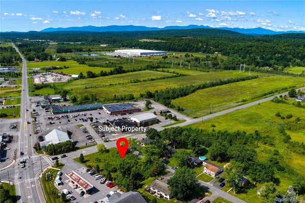 10 WARREN AVE, W COXSACKIE, NY 12192 - Image e020023af6fe23ca67220e224384549d/1240940802