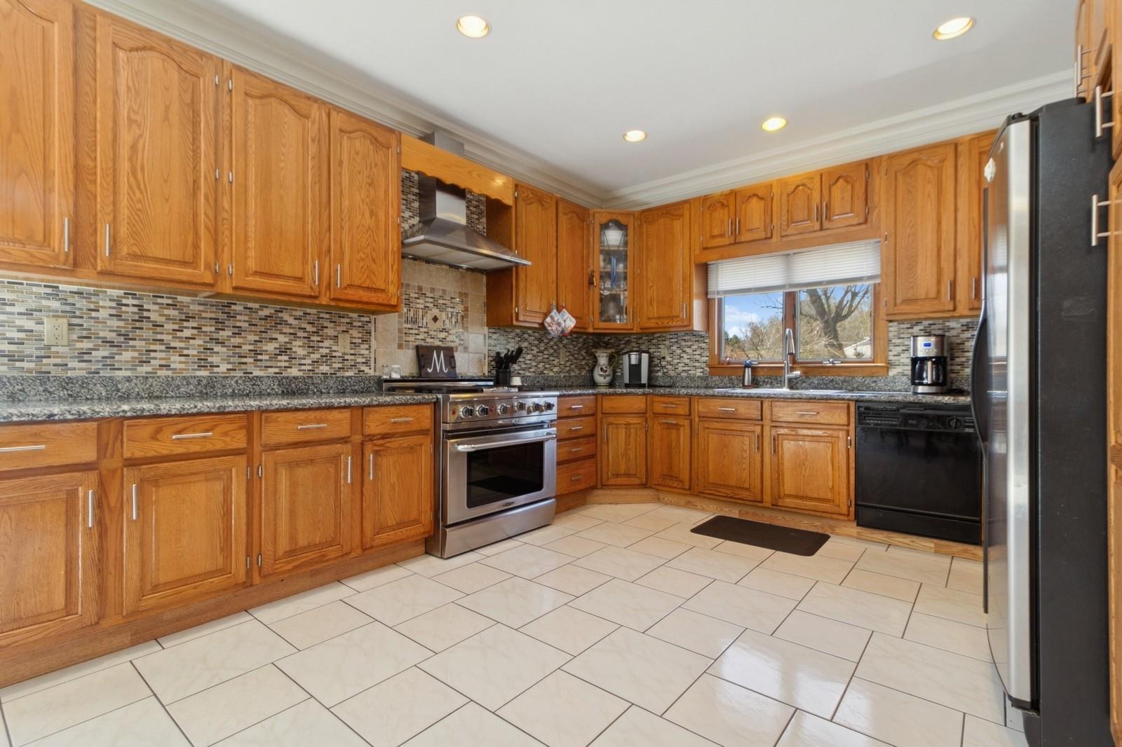 15 Horton Lane, Cortlandt Manor, New York image 14