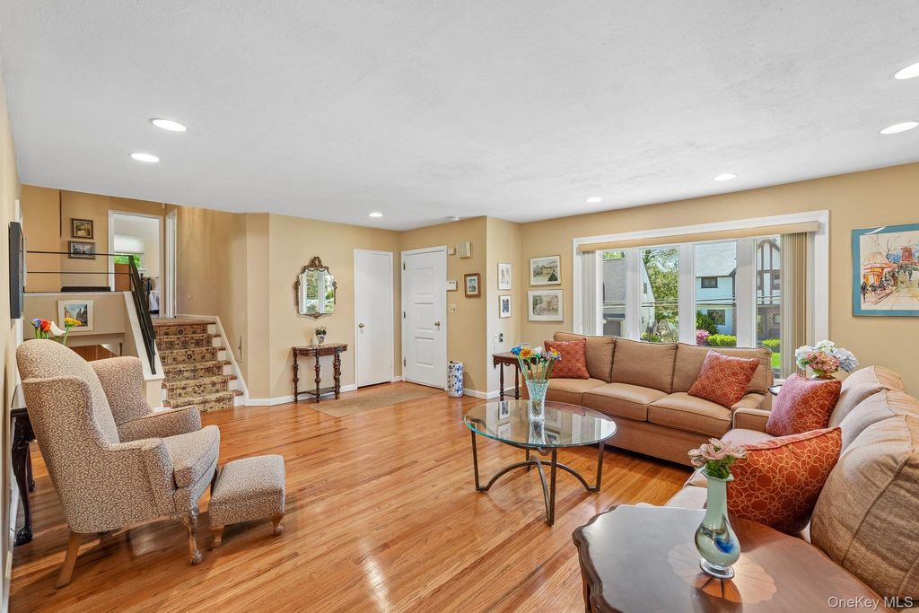 Photo of 36 Chatham Road, New Rochelle, NY 10804 (MLS # 996174)