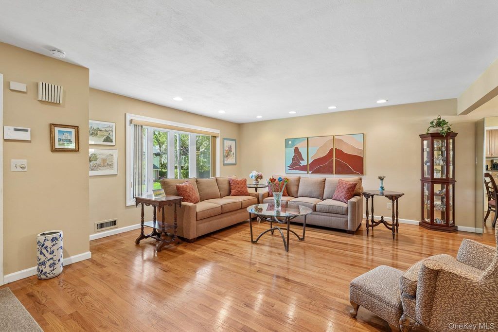 Photo of 36 Chatham Road, New Rochelle, NY 10804 (MLS # 996174)