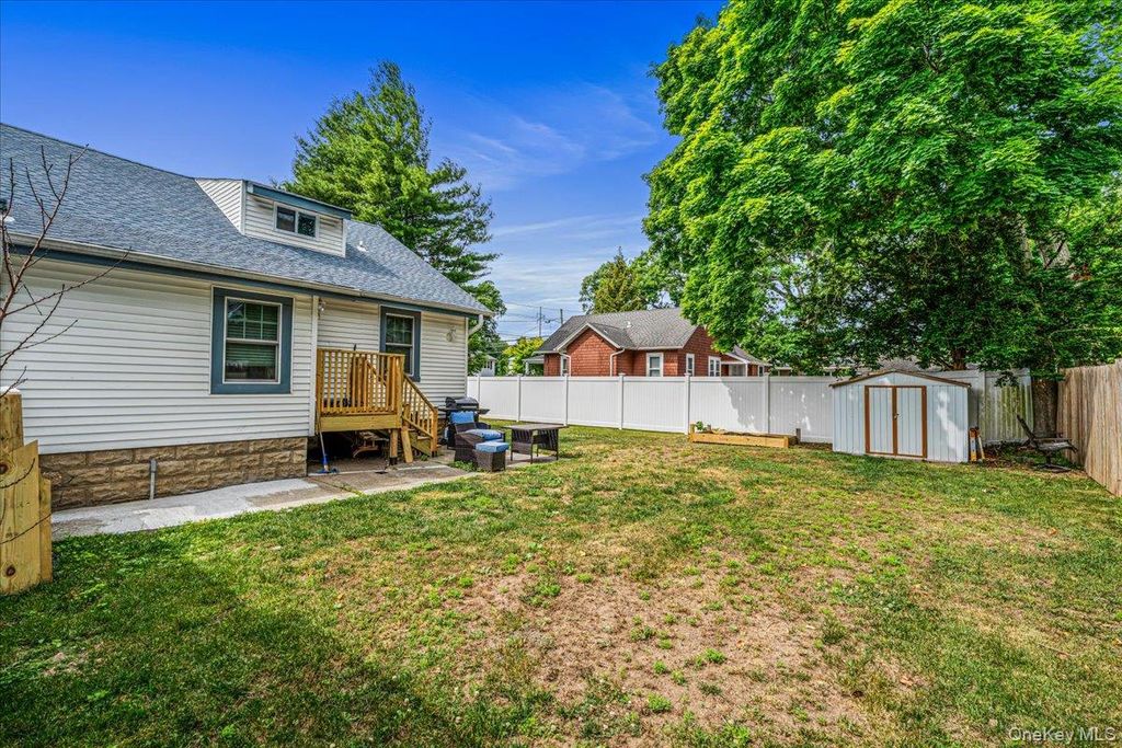 Photo of 41 Moffitt Boulevard, East Islip, NY 11730 (MLS # 1018069)