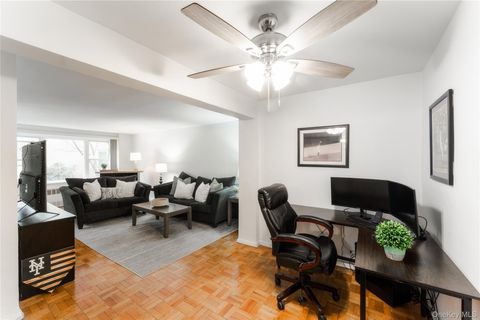 Photo of 490 Atlantic Avenue #Apt 111, East Rockaway, NY 11518 (MLS # 967799)