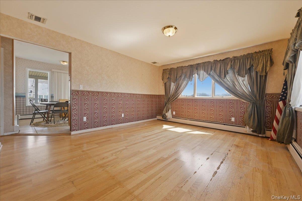 955 S Long Beach Avenue