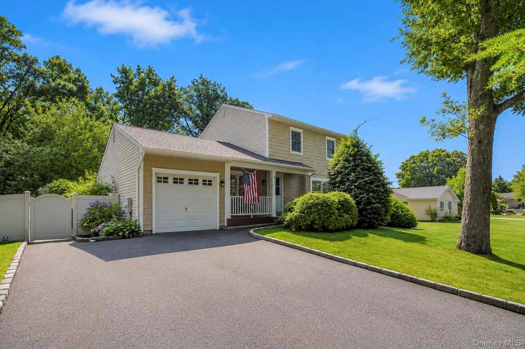 Photo of 18 Elkin Drive, Middle Island, NY 11953 (MLS # 1035992)