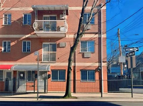 86-04 58 Ave Elmhurst NY 11373
