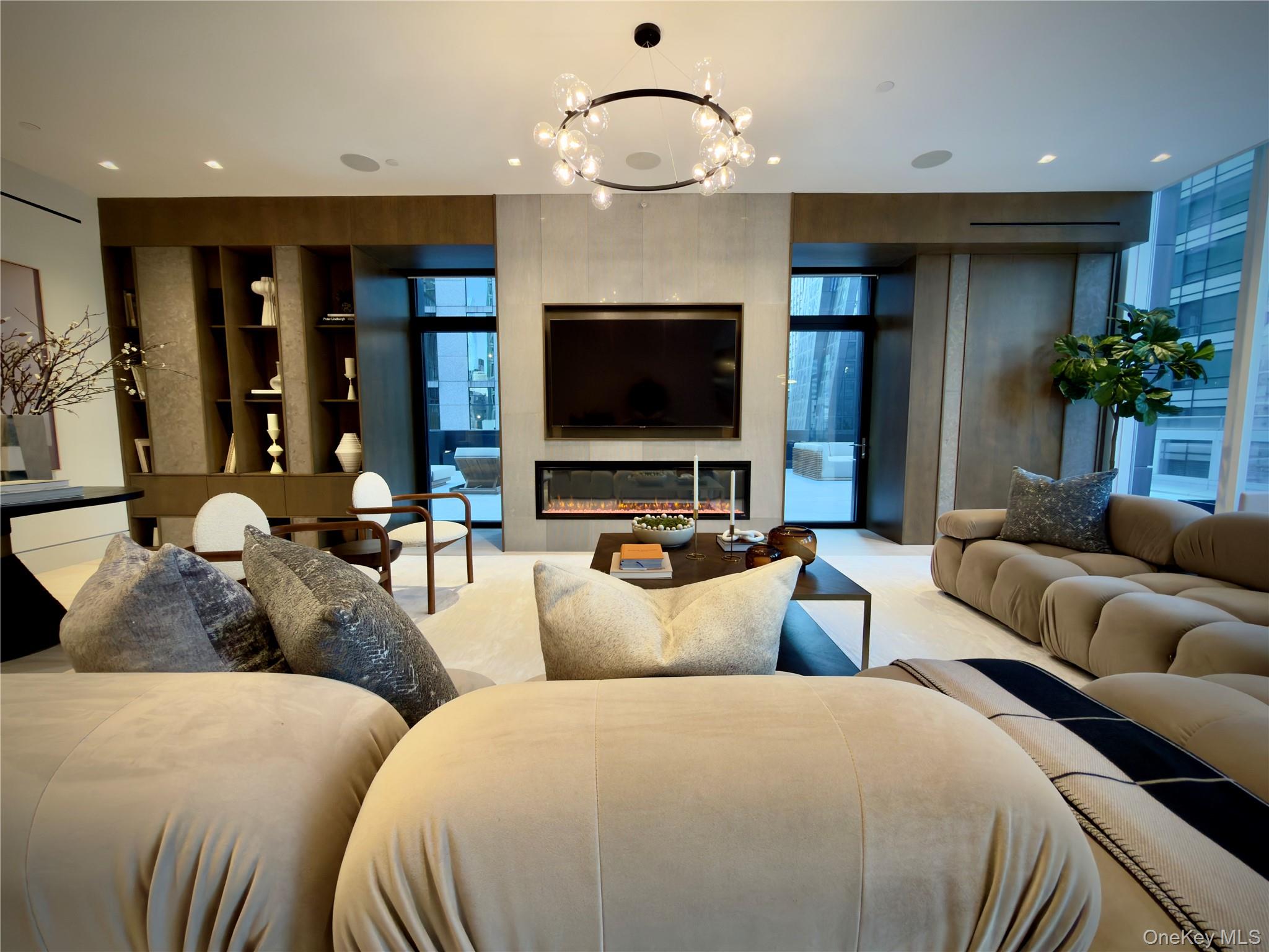 20 W 53rd Street 18 B/C