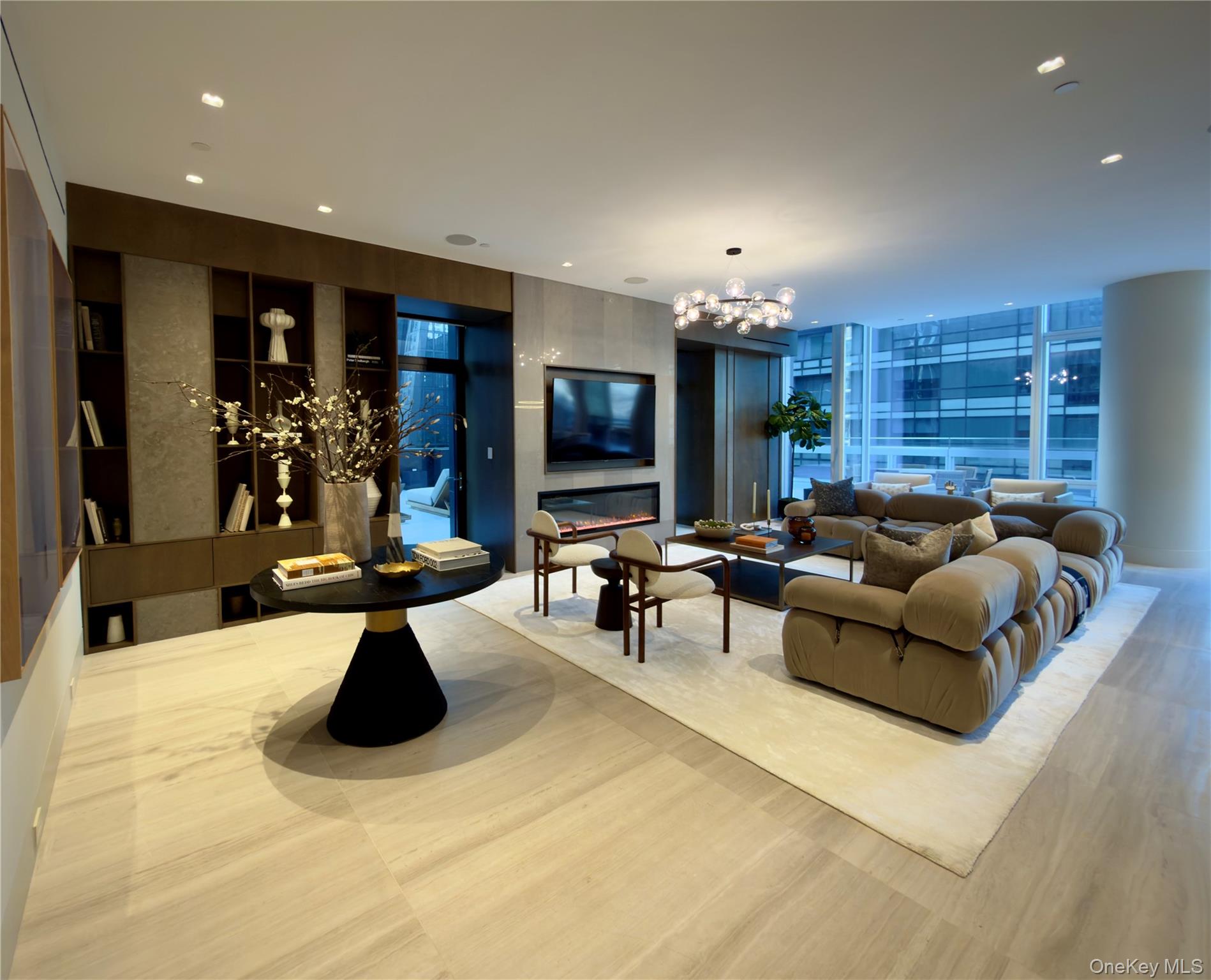 20 W 53rd Street 18 B/C