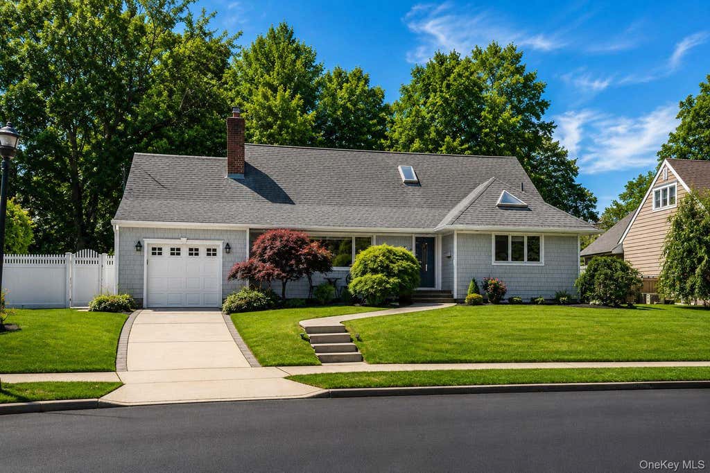 Photo of 2184 Seneca Drive S, Merrick, NY 11566 (MLS # 1017872)