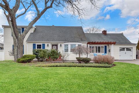 197 Blackheath Road Lido Beach NY 11561