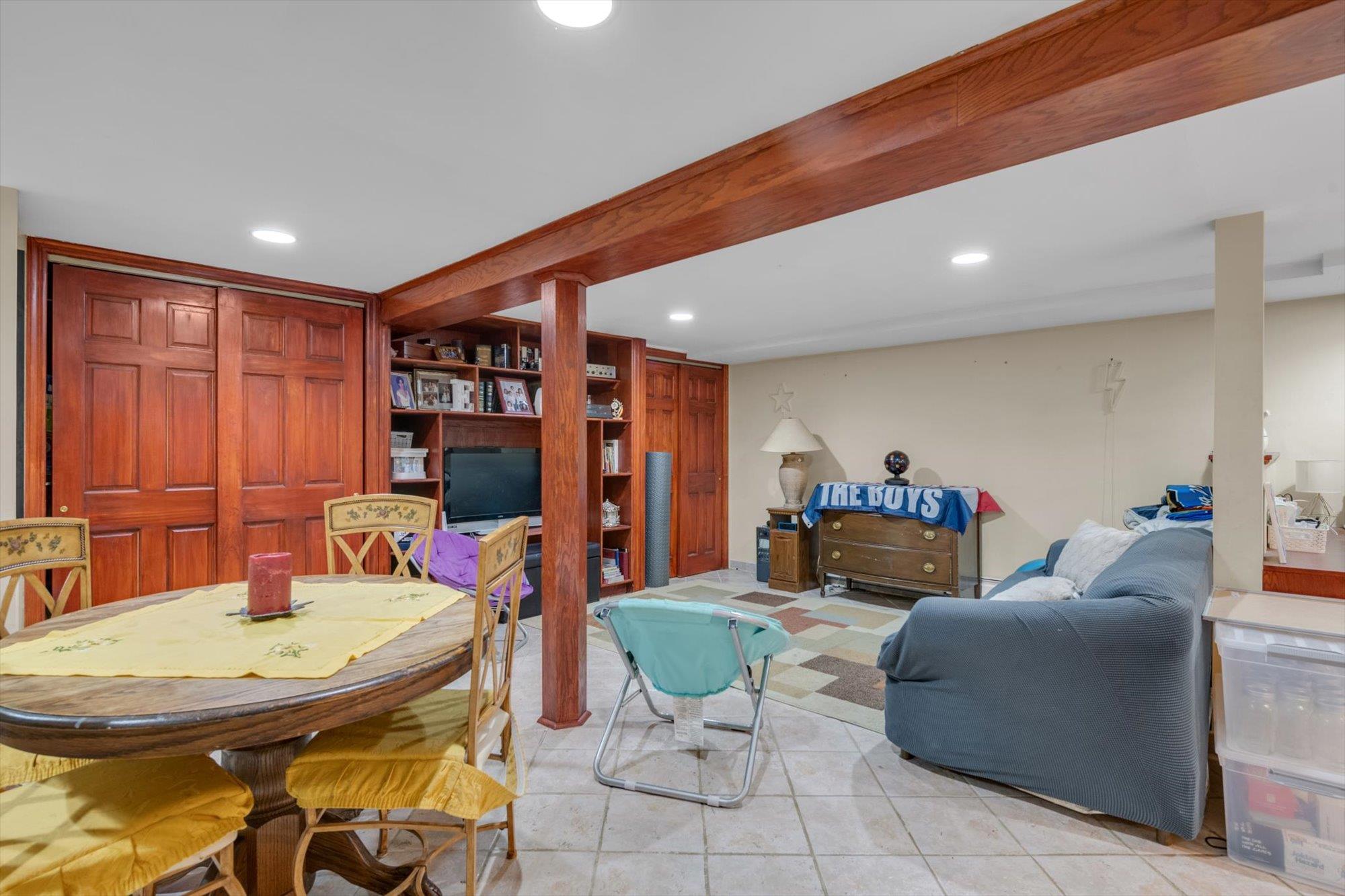 5 Willow Road, New Hyde Park, New York image 19