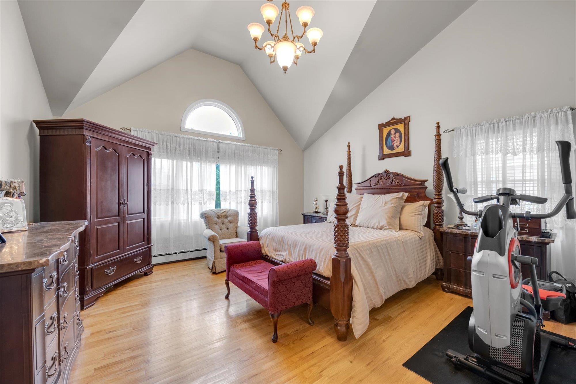 5 Willow Road, New Hyde Park, New York image 14