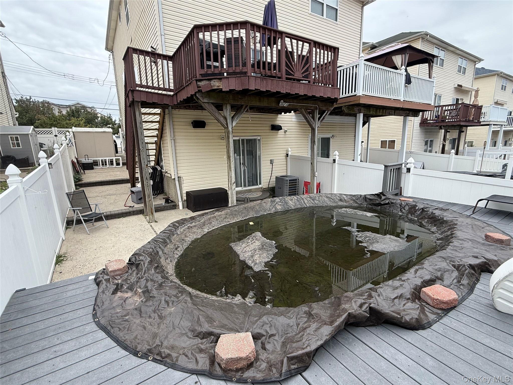 105 Churchill Avenue
