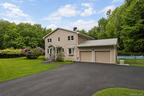 Photo of 121 Marl Road, Walker Valley, NY 12566 (MLS # 1047287)