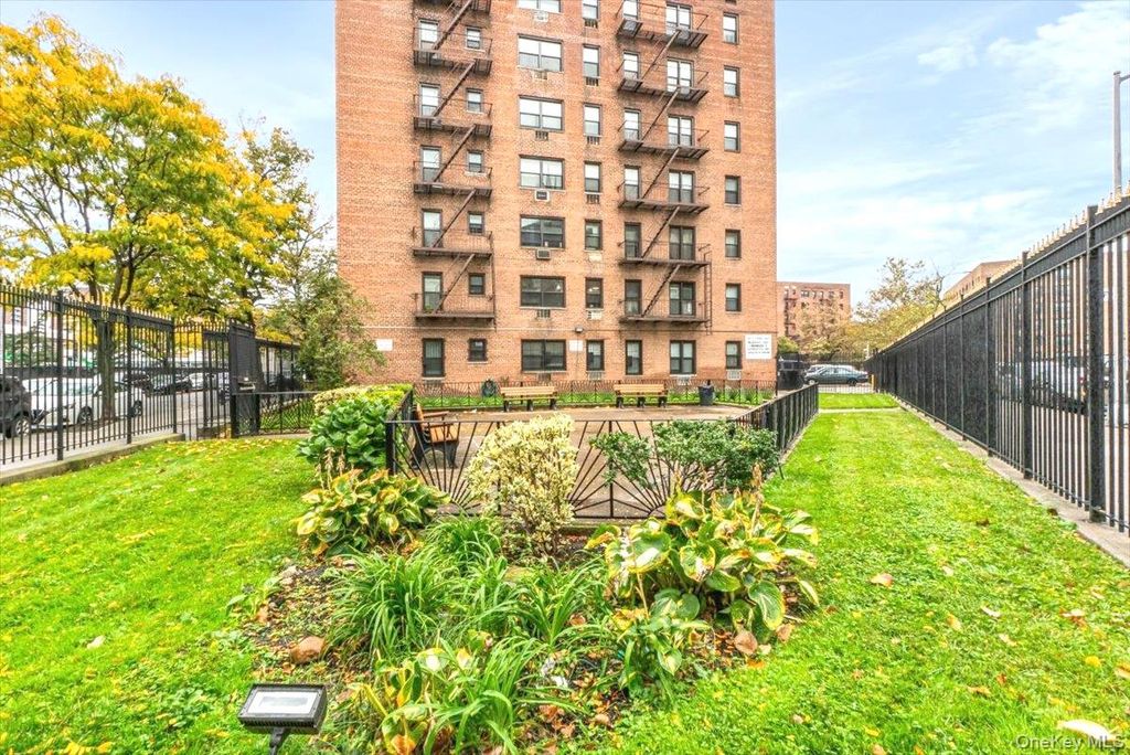 Photo of 99-35 59th Avenue #L5, Corona, NY 11368 (MLS # 947316)