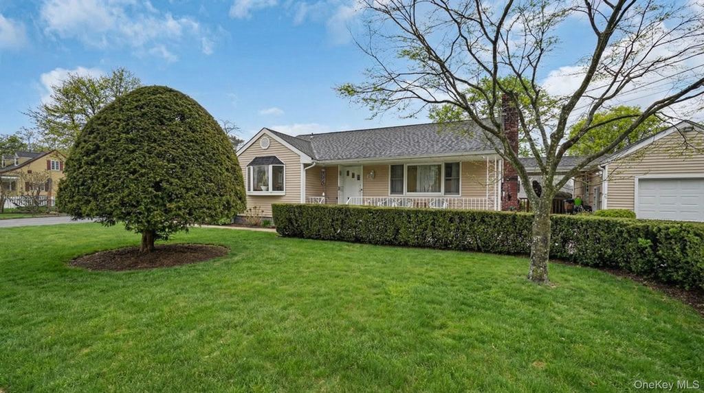 Photo of 4 Roosevelt Street, Brentwood, NY 11717 (MLS # 973097)