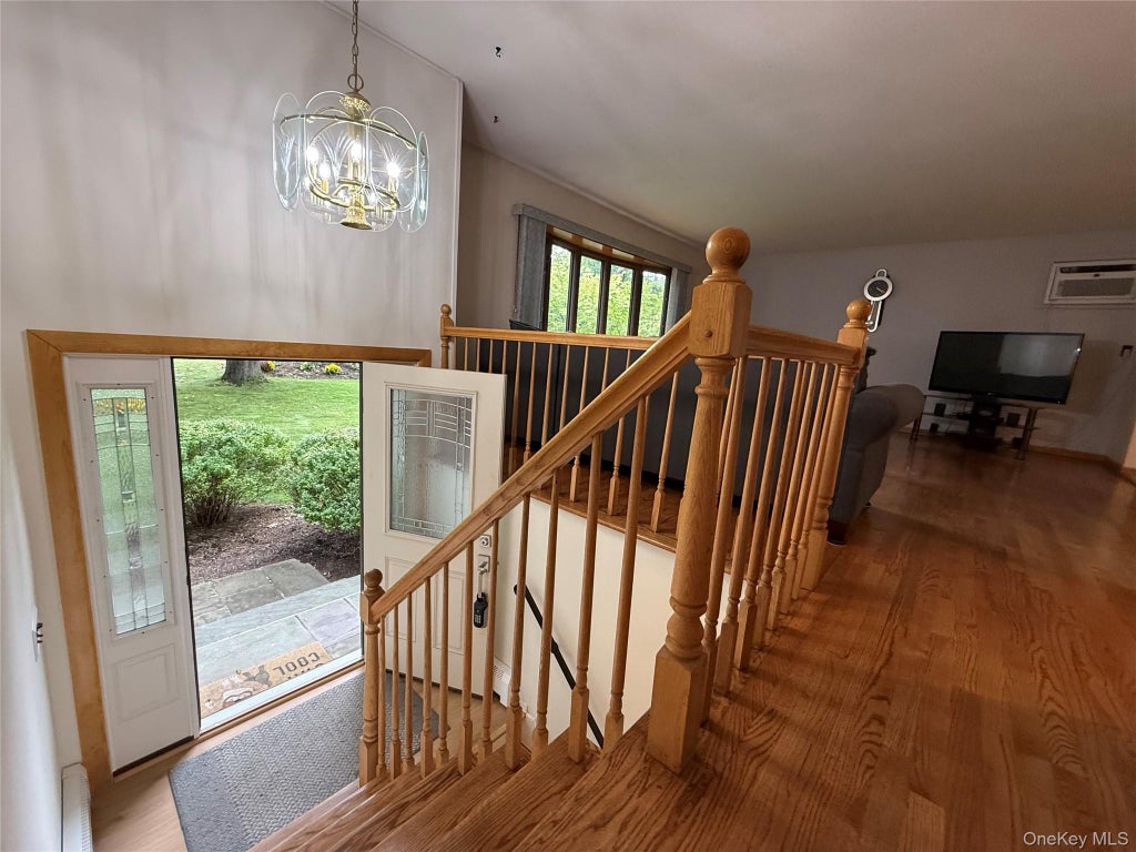 Photo of 150 Schweizer Lane, Bardonia, NY 10954 (MLS # 1055516)