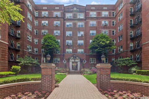 Homes For Sale - 113-14 72nd Road #3-F<br/> Forest Hills, NY 11375