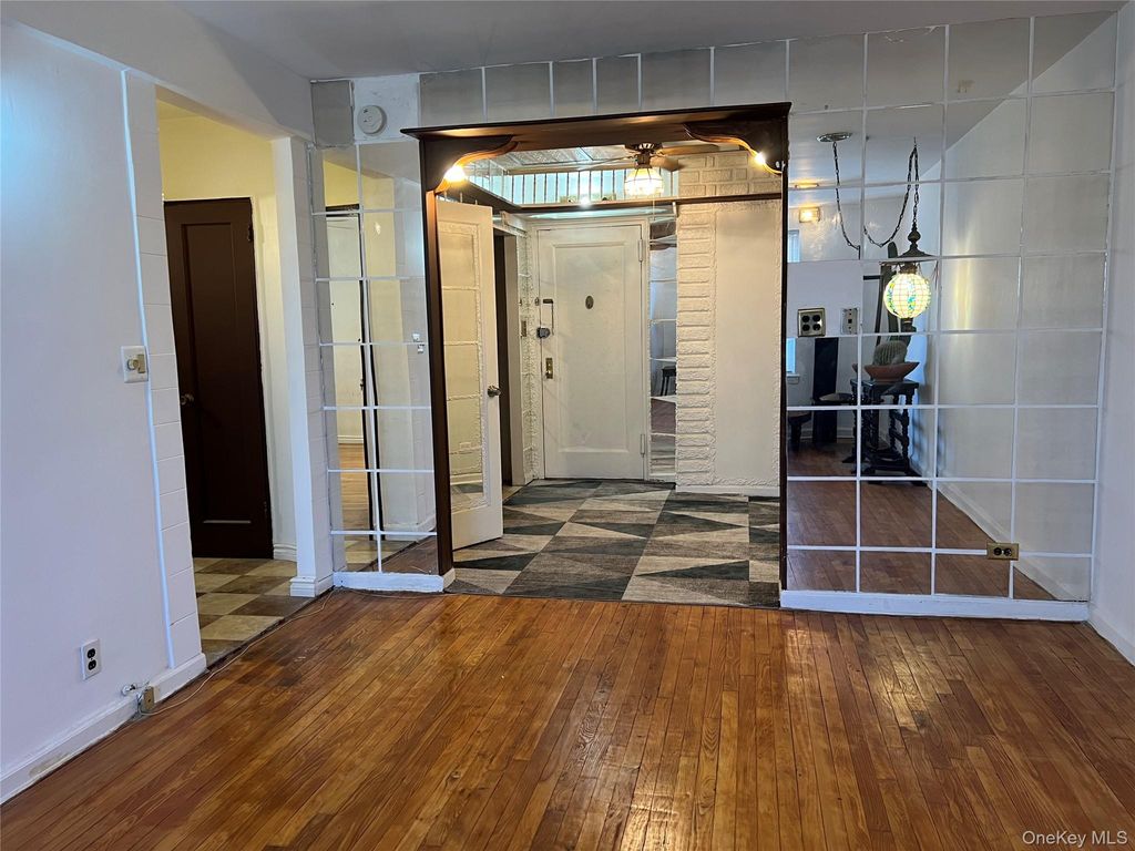 Photo of 39-20 52nd Avenue #2G, Woodside, NY 11377 (MLS # 969967)