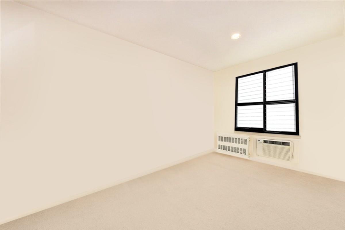 15 Hill Park Avenue #2-C, Great Neck, New York image 11