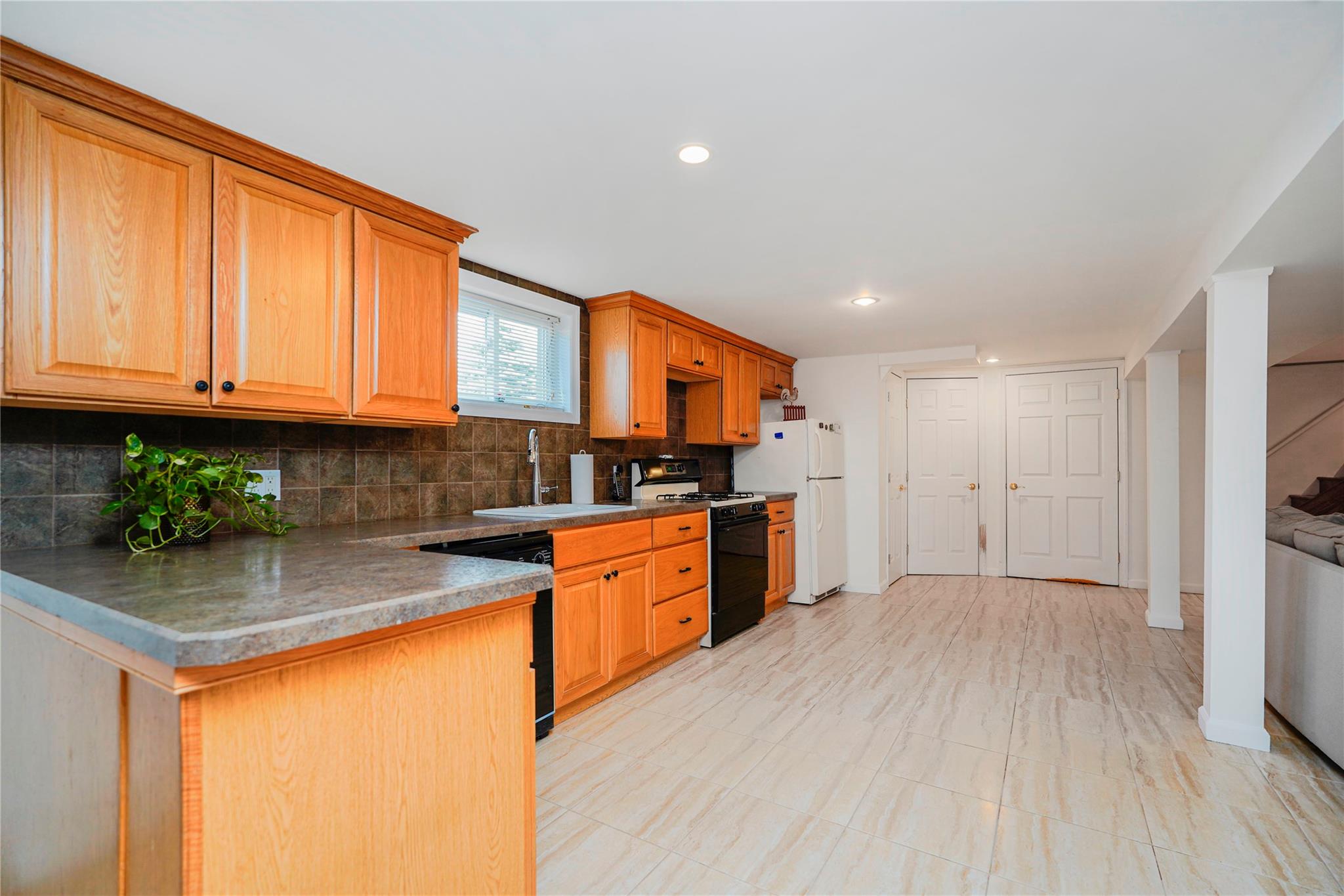 39 Summit Avenue, Staten Island, New York image 34