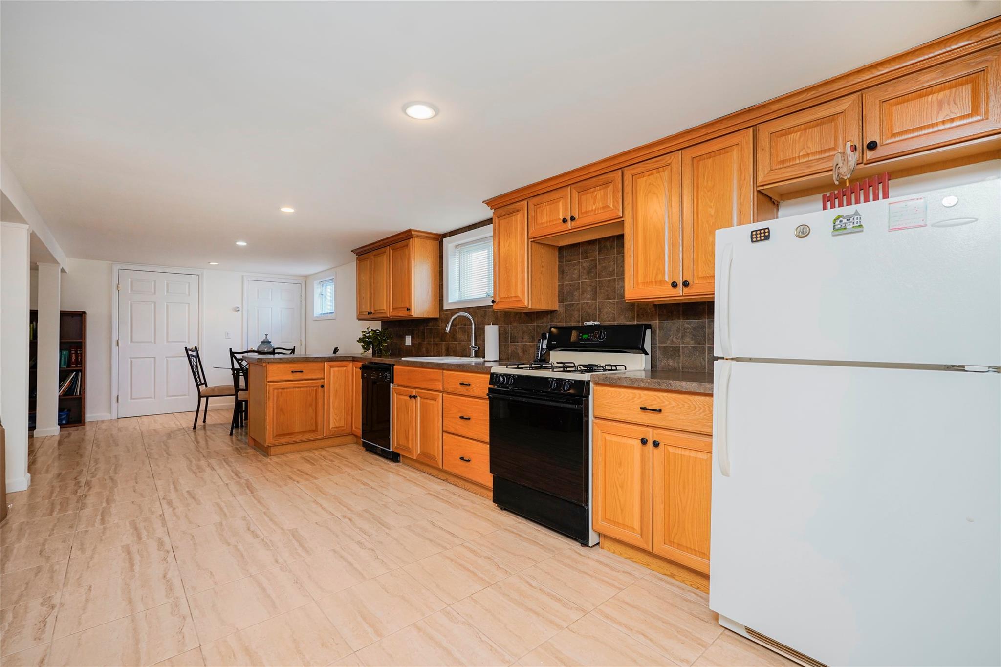 39 Summit Avenue, Staten Island, New York image 33