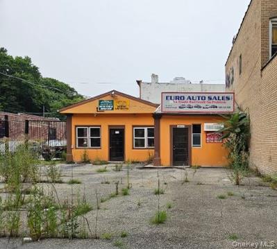 101-01 Jamaica Avenue