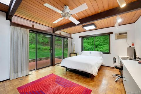 Tiny photo for 65 Holly Place, Briarcliff Manor, NY 10510 (MLS # 1001692)