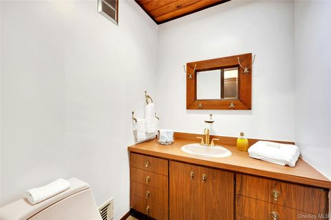Tiny photo for 65 Holly Place, Briarcliff Manor, NY 10510 (MLS # 1001692)
