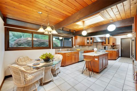 Tiny photo for 65 Holly Place, Briarcliff Manor, NY 10510 (MLS # 1001692)