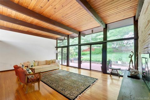 Tiny photo for 65 Holly Place, Briarcliff Manor, NY 10510 (MLS # 1001692)
