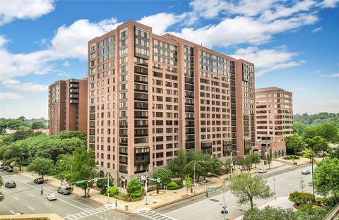 Condo For Rent - 4 Martine Avenue #1621<br/> White Plains, NY 10606