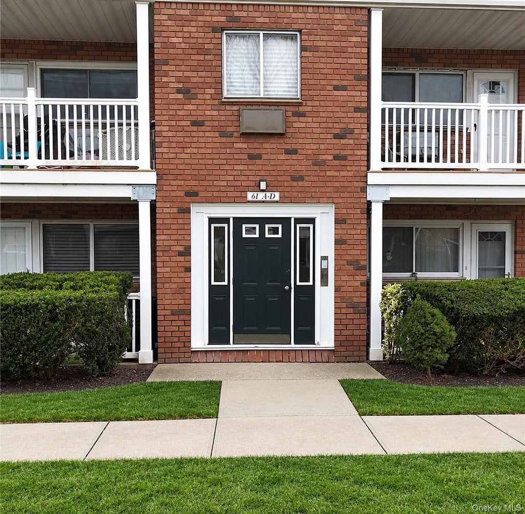 Photo of 61 Adams RD #2A, Central Islip, NY 11722 (MLS # 1056836)