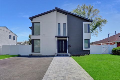 7 Wendell Street Plainview NY 11803