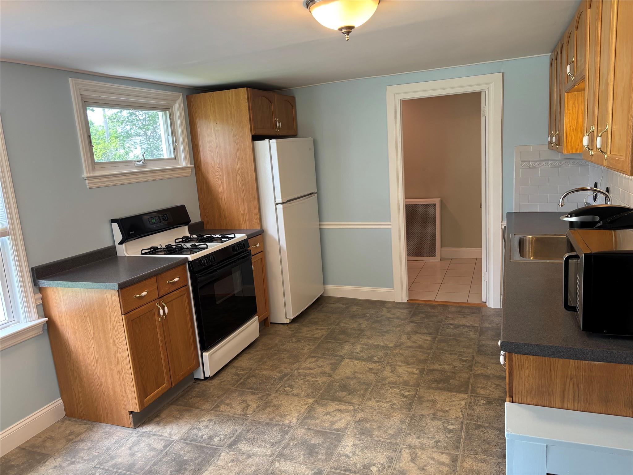 42 Jackson Street, Fishkill, New York image 13