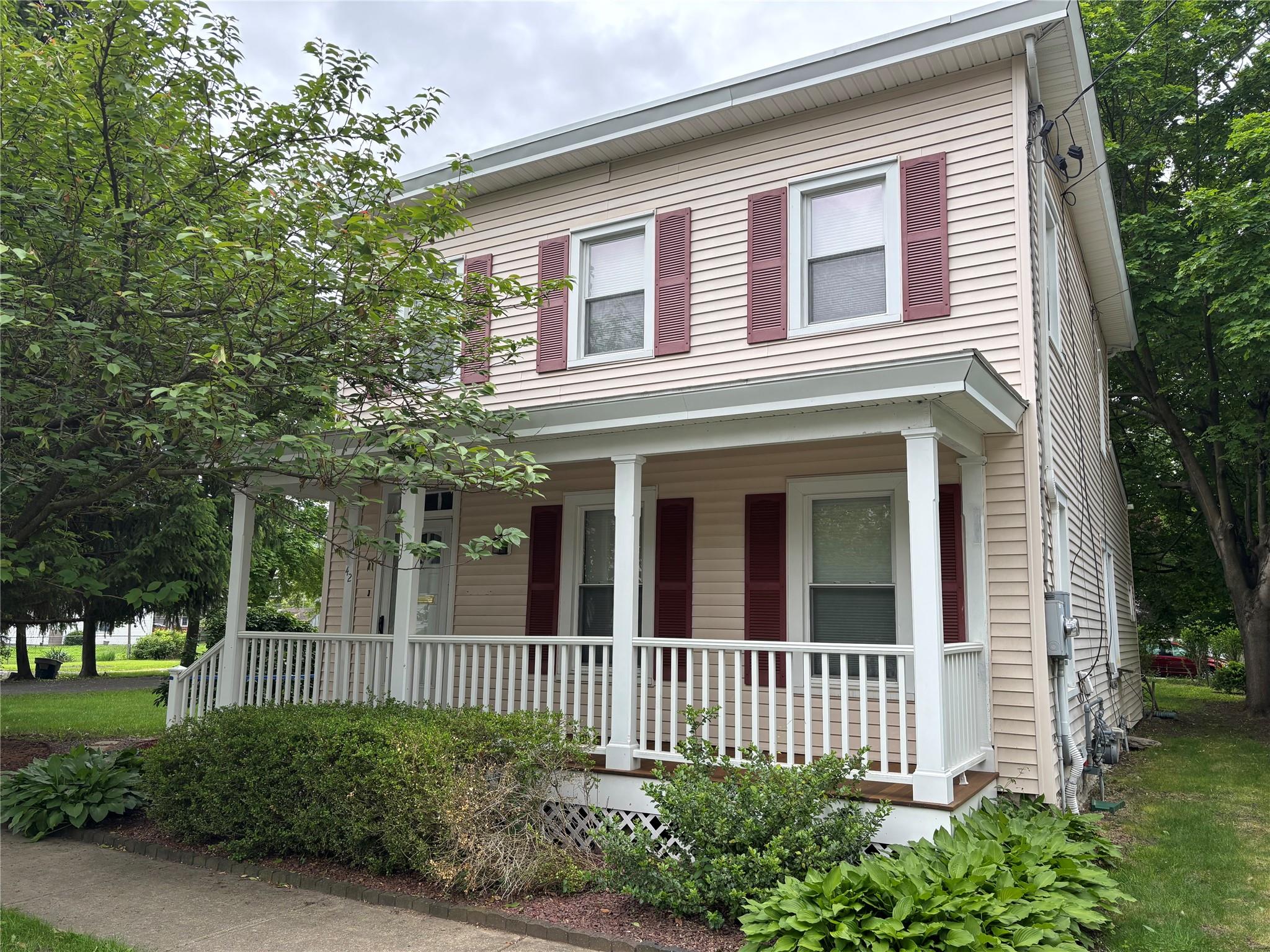 42 Jackson Street, Fishkill, New York image 2