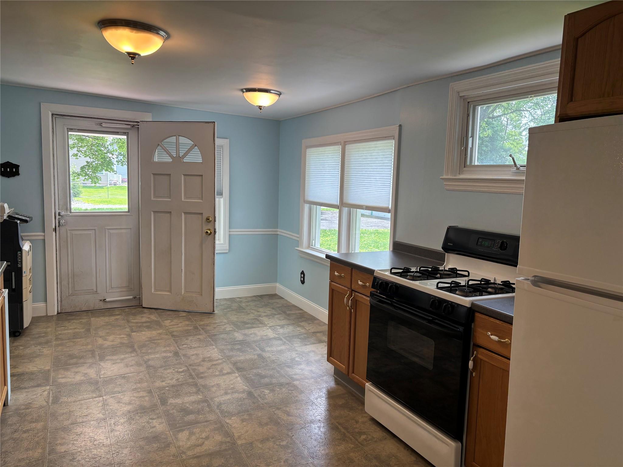 42 Jackson Street, Fishkill, New York image 16