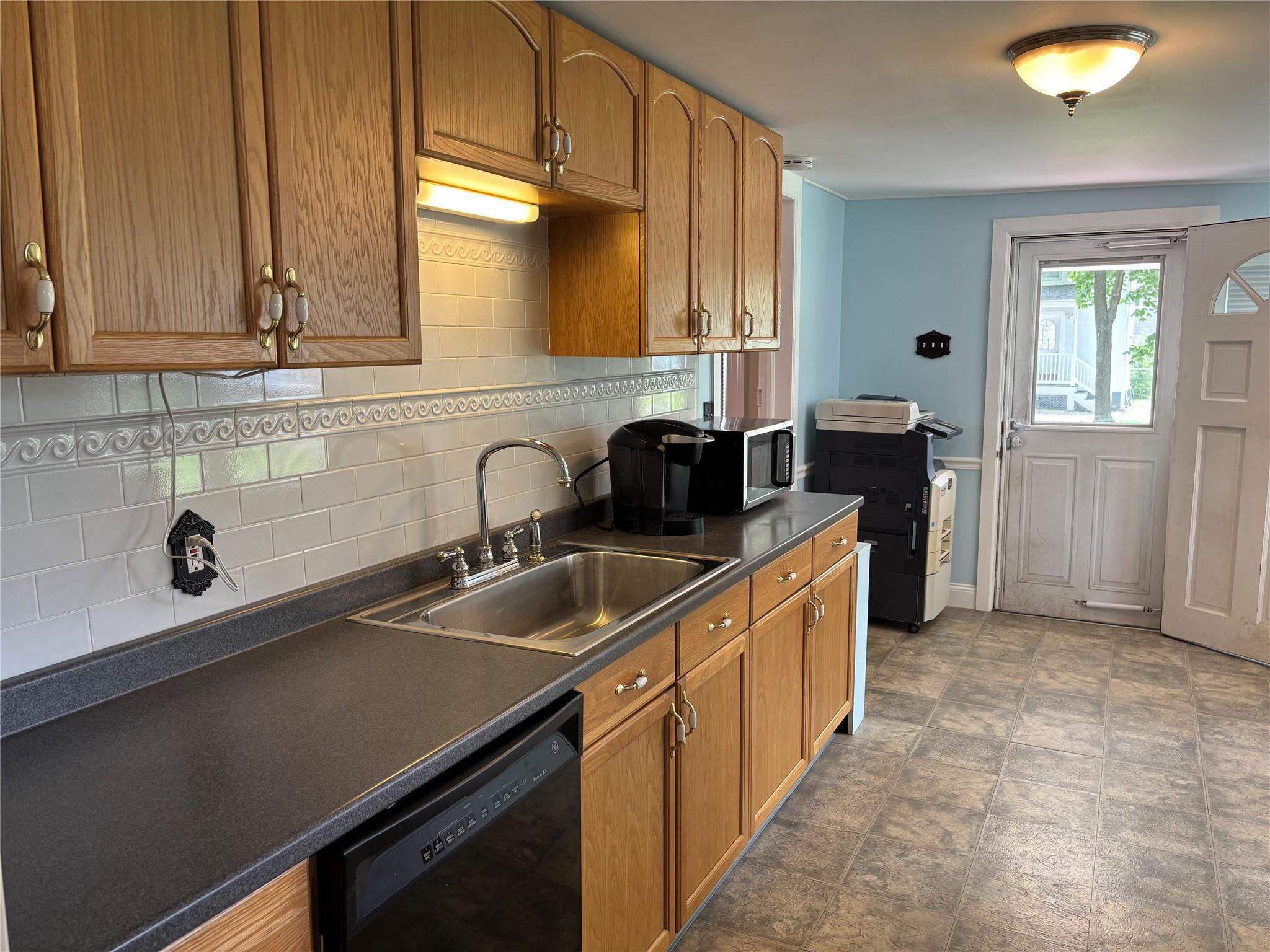 42 Jackson Street, Fishkill, New York image 15