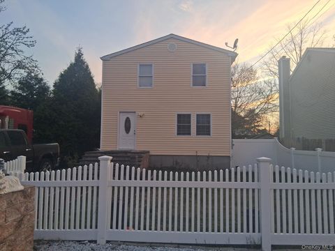 30 S 28th Street Wyandanch NY 11798